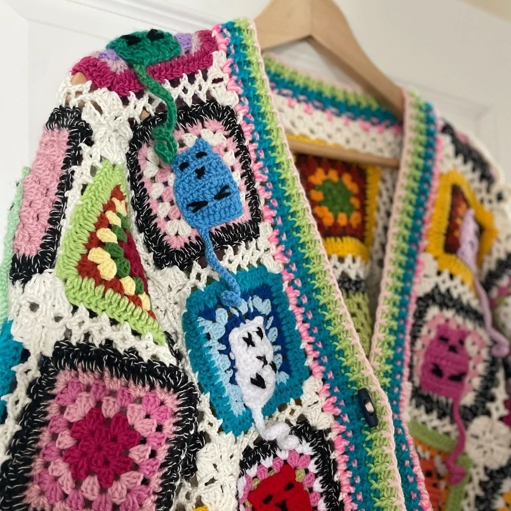 Hand knit Crochet Afghan Patchwork Toggle Cat Cardigan, Women’s Size Large - Picture 2 of 6